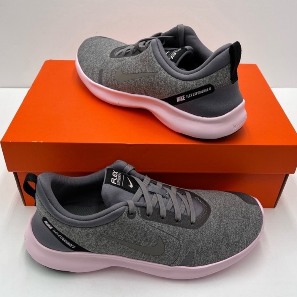 NIKE FLEX EXPERIENCE RN 8 Women’s Sneakers